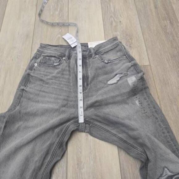 Nwt American Eagle Gray Distressed Ripped MOM Jeans size 2 new - Picture 7 of 9